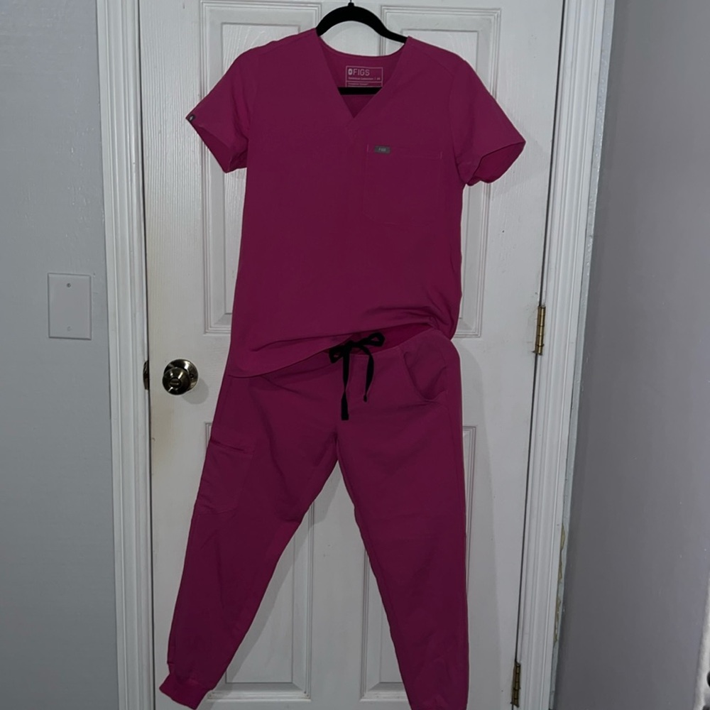 Figs Zamora jogger XS petite, Figs Catarina 1 pocket scrub topXS price is firm